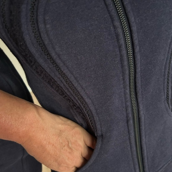 lululemon athletica Midnight Blue Teddy Jacket - Picture 7 of 10